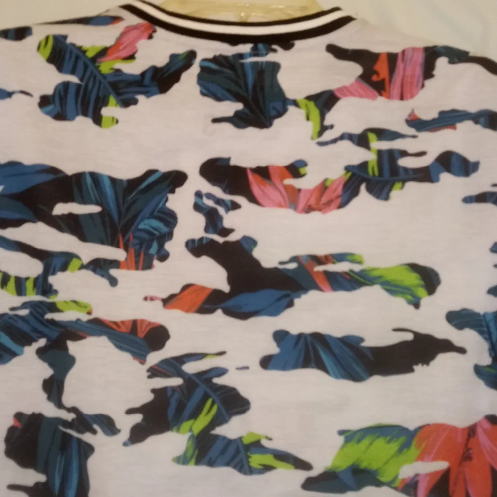 FIVE.BY.FIVE ROYAL FLORAL TEE SHIRT - Picture 4 of 6